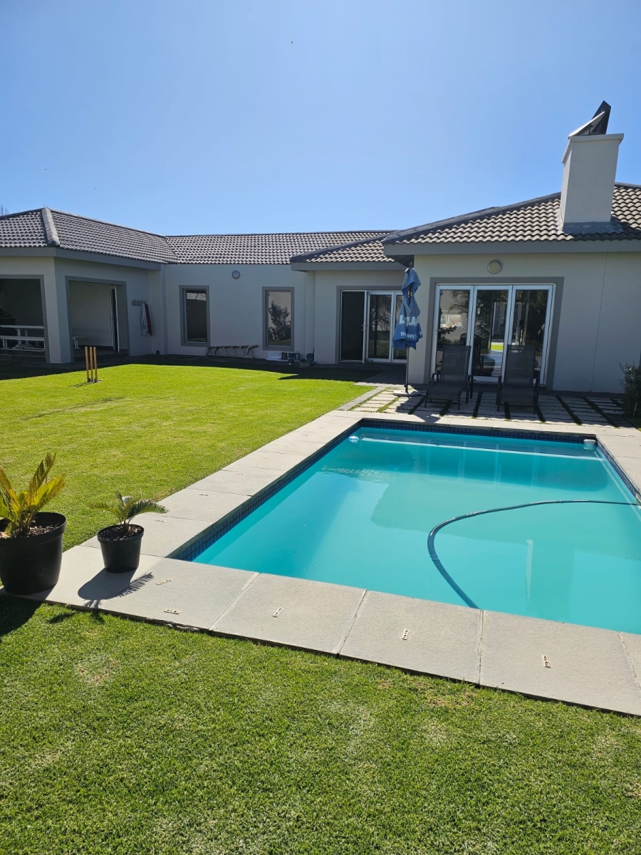 5 Bedroom Property for Sale in St Helena Free State